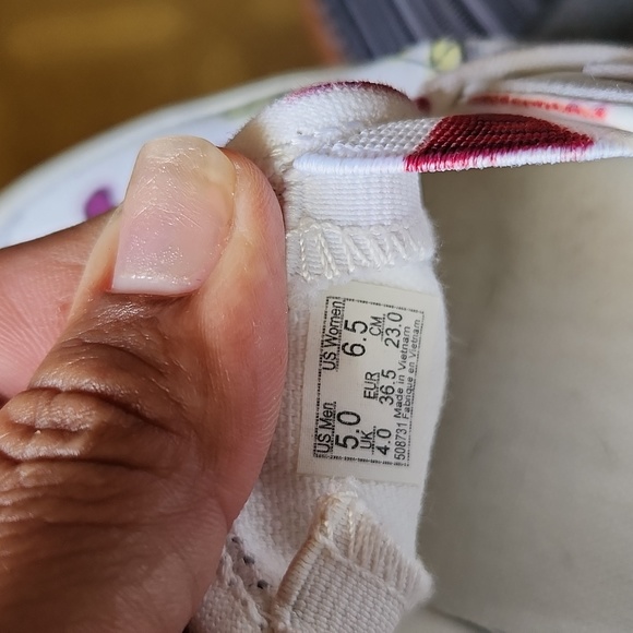 Vans Slip-on Sneakers - Picture 9 of 9